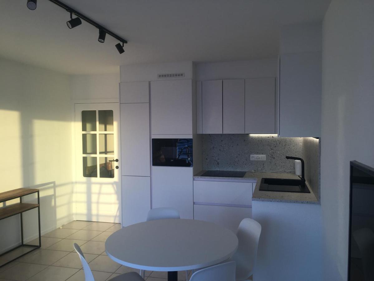 Studio 4 Pers Met Frontaal Zeezicht & Prive Zwembad Oostende Dış mekan fotoğraf