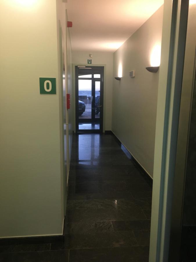 Studio 4 Pers Met Frontaal Zeezicht & Prive Zwembad Oostende Dış mekan fotoğraf